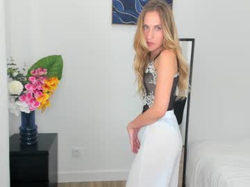 girl Cam Girls Get Busy With Their Dildos With No Shame with carrie_bradshaw__