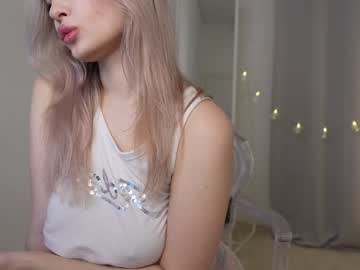 girl
        anvi__ cam image #6094845