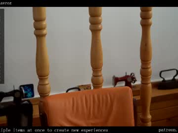 girl
        ms_dira cam image #6626135