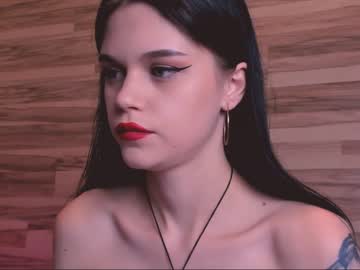 girl
        marykruz cam image #3050619