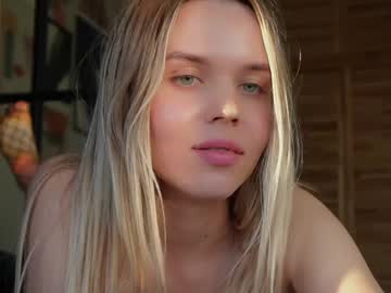 girl
        corni__ cam image #6381805