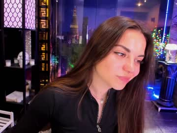 girl
        alma_pearl cam image #1782177