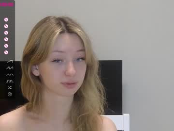 girl
        evafrancis cam image #1828095