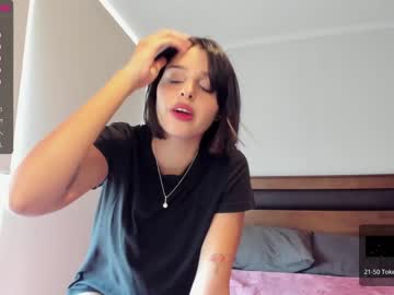 girl
        yourfreakygirl cam image #1052841