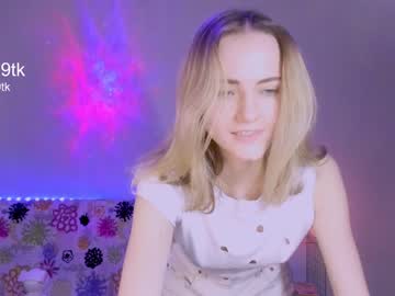 girl
        anna__siu cam image #3321250