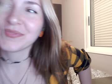 girl
        naughty_popa cam image #4574679