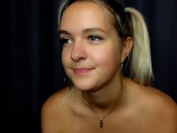 girl
        beverly_hillls cam image #3111786
