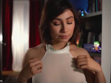 girl
        alejastorm cam image #1271191