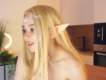 girl
        fannyfarwell cam image #6750693