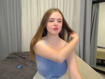 girl
        miss_ezy cam image #197511