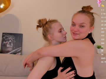 couple
        shelleydeary cam image #5403500