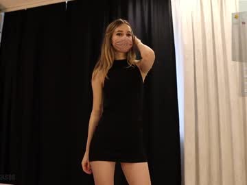 girl
        yesiamjasse cam image #2786441