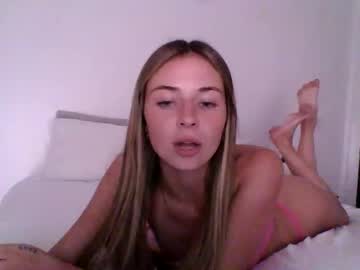girl Cam Girls Get Busy With Their Dildos With No Shame with sophiesweetss