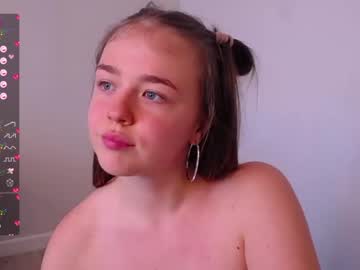 girl
        polly_polly_ cam image #2549851