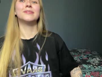 couple
        babyytonight cam image #2133929