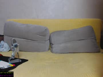 couple
        miasean cam image #6871470