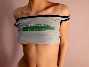 girl
        xyni_myni cam image #2978664