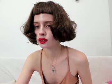 girl
        flowerofsin2001 cam image #4953366