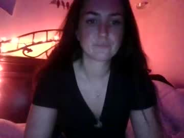 girl
        ashleysafreak cam image #2880701