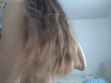girl
        milusea cam image #2077442