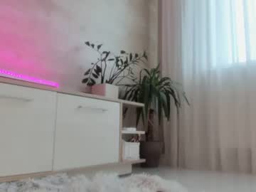 girl
        meryfoxxx cam image #1897391