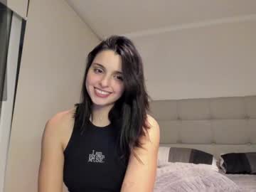 girl
        yourfreakygirl cam image #4817644