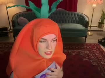 girl
        bigredcarrott cam image #1982590