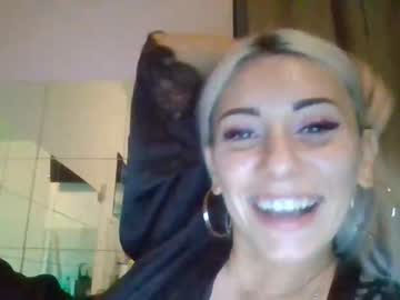 girl
        annemarie9999 cam image #702186