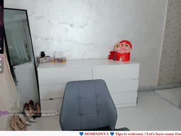 girl
        domixdyva cam image #6305714