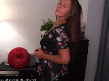 girl
        yours_anastasia cam image #5112472