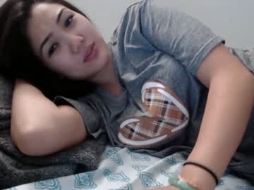 girl
        london_tipton cam image #2729737