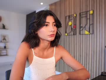 girl
        letiziafulkers1 cam image #1346086