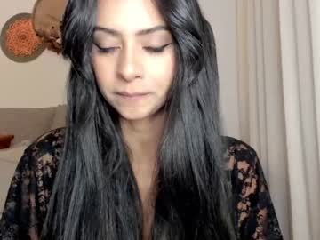 girl
        mayahepburn cam image #1893975