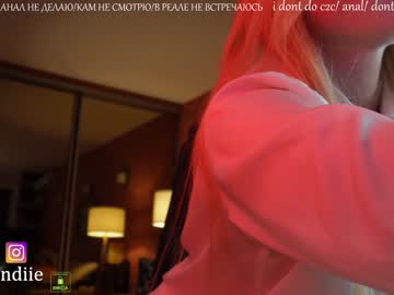 girl
        bestblondiiecb cam image #1692680