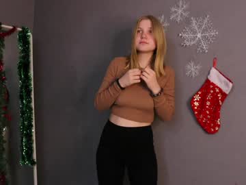 girl
        gayfarwell cam image #5693935