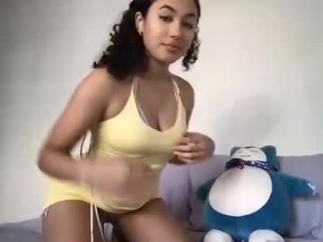 girl
        aspenn777 cam image #3431604