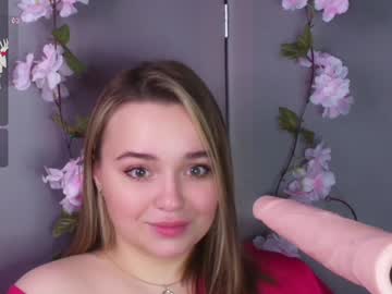 girl
        melissabowen cam image #5417492