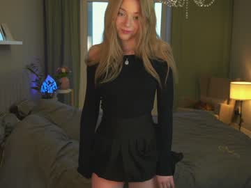 girl
        infinitysoul_ cam image #1158843