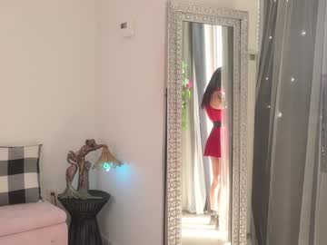 girl
        mysticxkitty cam image #6368010