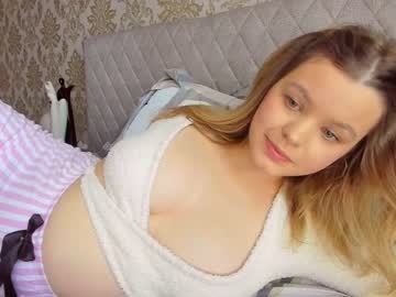 girl
        dianaholiday cam image #3095920