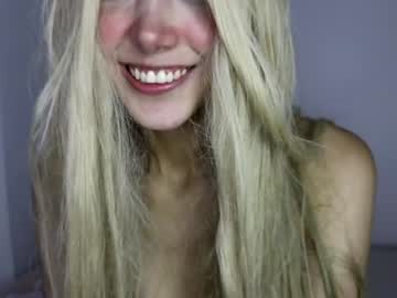 girl
        wendy_daniela cam image #1420133