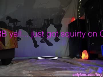 girl
        lucy_gooosey cam image #4048667