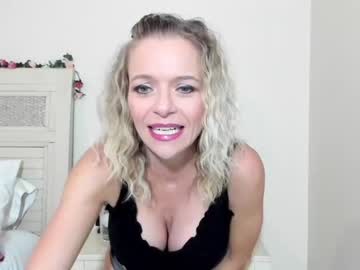 girl
        laceycoffeegirl cam image #2511735