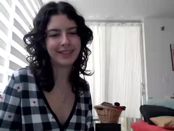 girl
        frenchava cam image #1684914