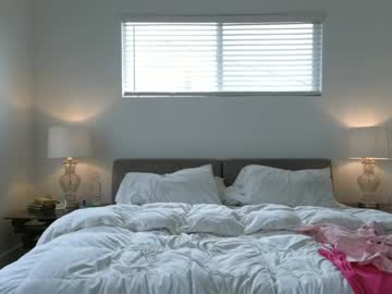 girl
        wolfetrap cam image #1339422