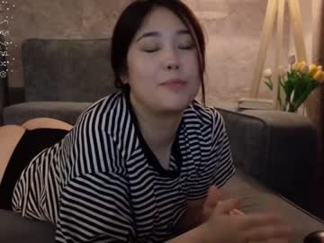 girl
        kimi_kay cam image #3363386