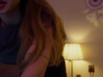 girl
        sarasuo cam image #4814794