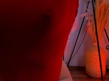 girl
        alice_tucci cam image #4668085