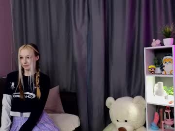 girl
        queen_sammi cam image #6574325