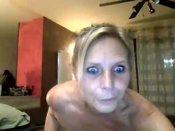 couple
        yomu cam image #420058
